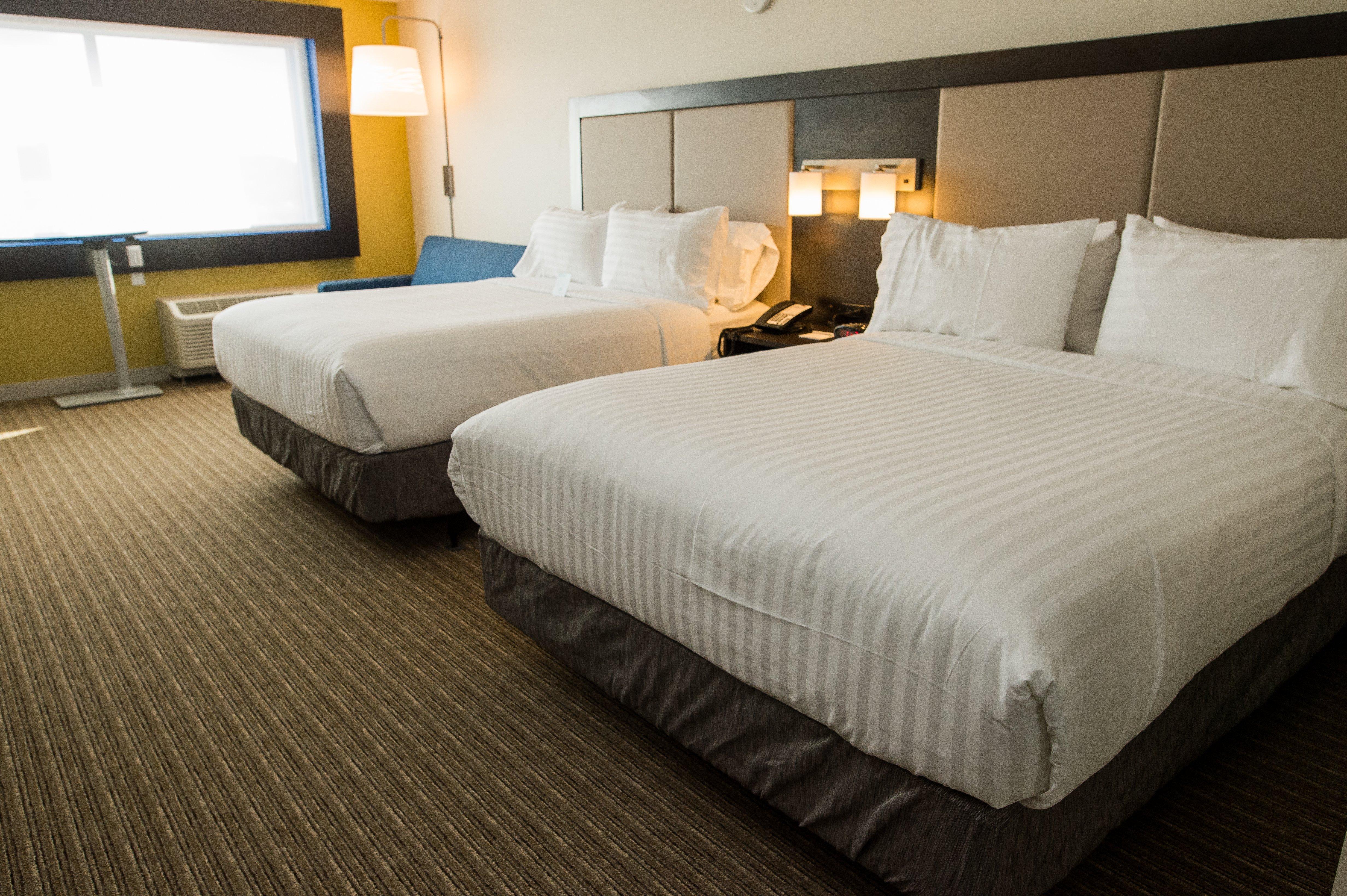 Holiday Inn Express & Suites - Marietta By Ihg Exterior photo